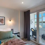 Harbor View Apartment