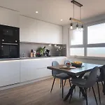 Harbor View Apartment